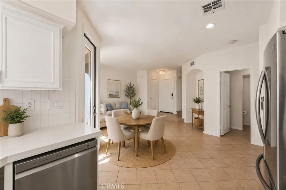 607 Terra Bella Irvine, CA 92602