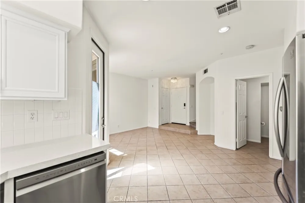 607 Terra Bella Irvine, CA 92602