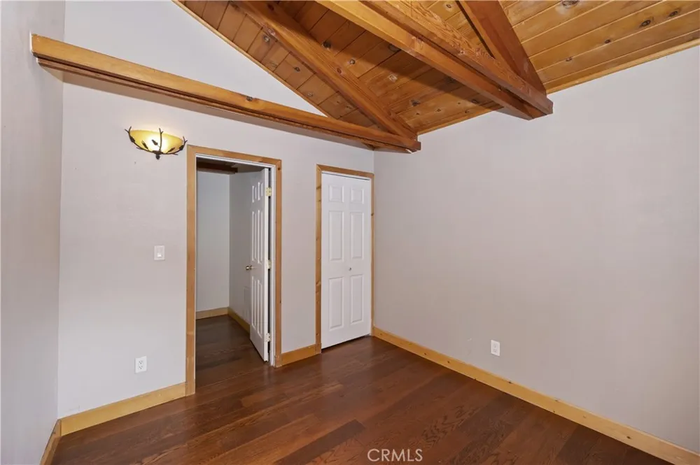 418 Sunset Lane Sugarloaf, CA 92386
