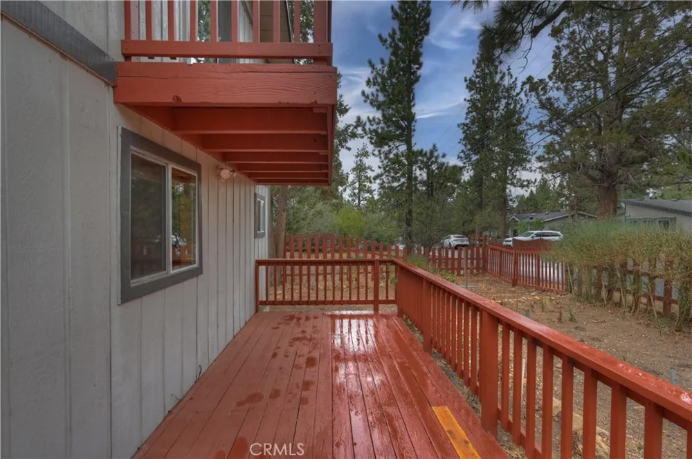 418 Sunset Lane Sugarloaf, CA 92386