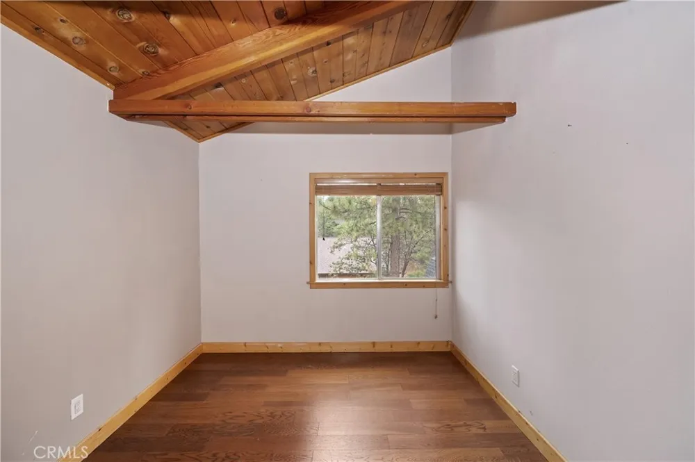 418 Sunset Lane Sugarloaf, CA 92386