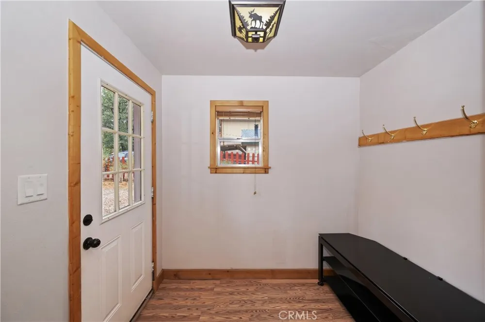 418 Sunset Lane Sugarloaf, CA 92386