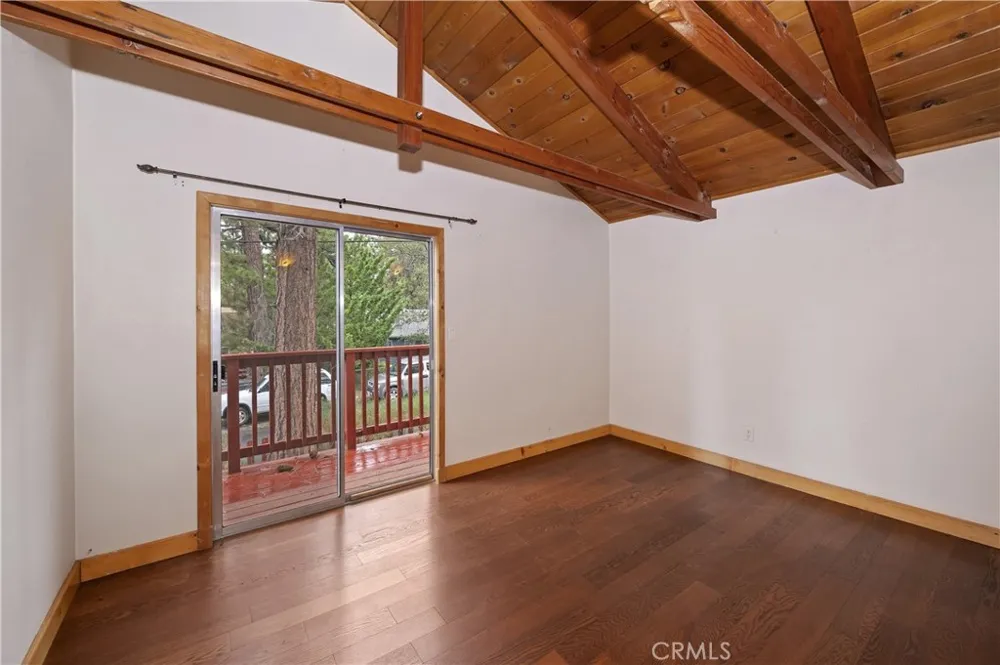 418 Sunset Lane Sugarloaf, CA 92386