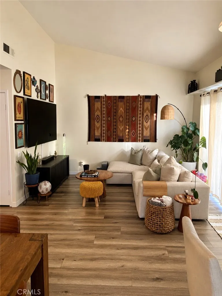1650 Apricot #D Corona, CA 92879
