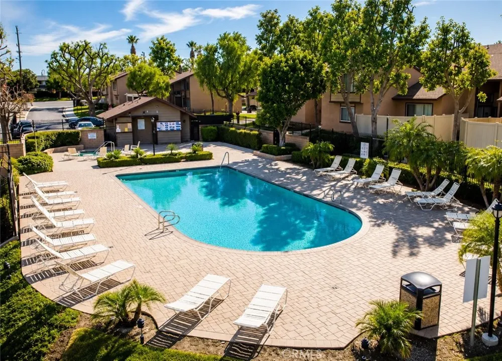 1650 Apricot #D Corona, CA 92879