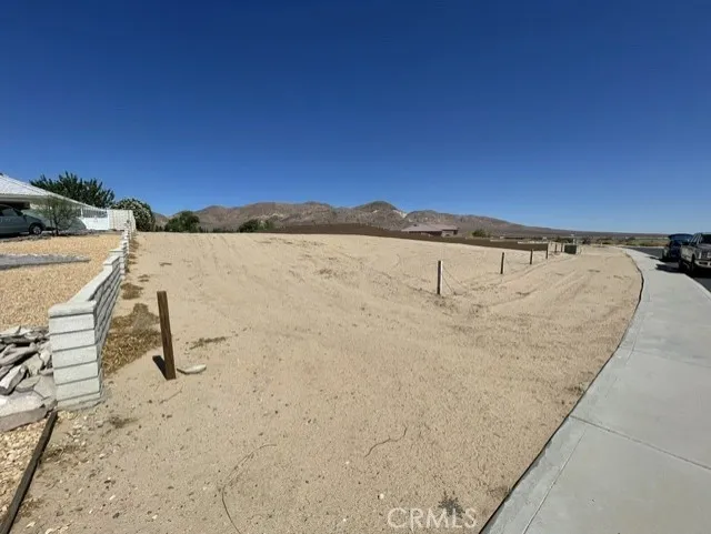 39557 Mountain View Rd. Yermo, CA 92398