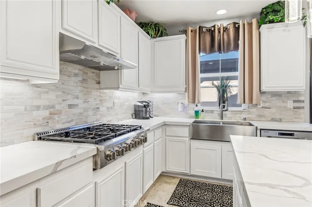 5603 Galasso Fontana, CA 92336