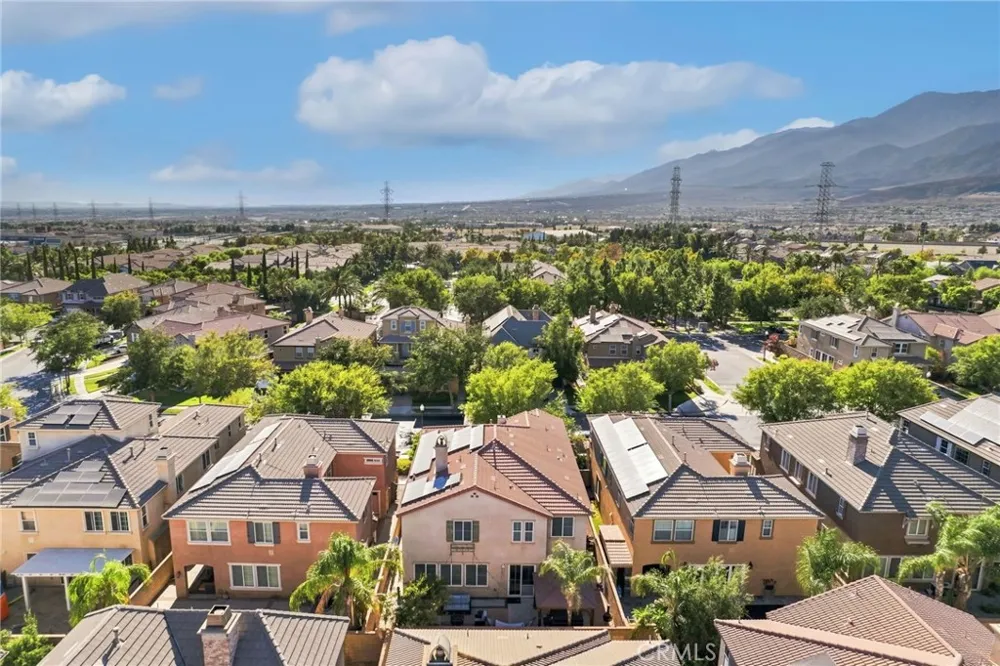 5603 Galasso Fontana, CA 92336