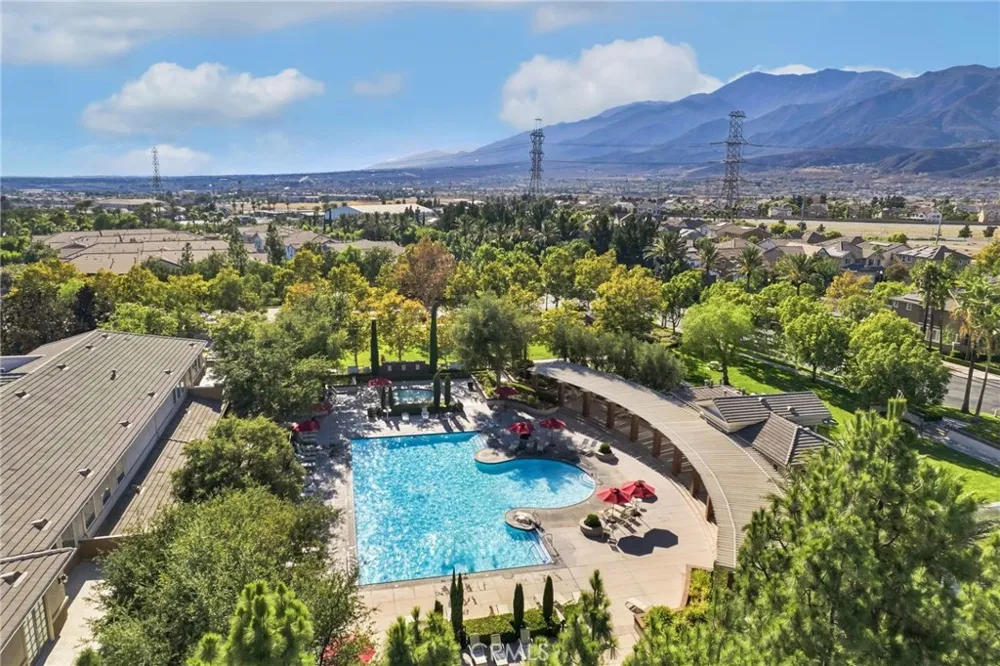 5603 Galasso Fontana, CA 92336