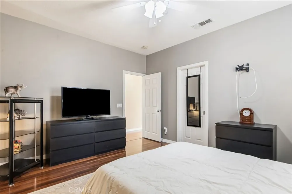 5603 Galasso Fontana, CA 92336