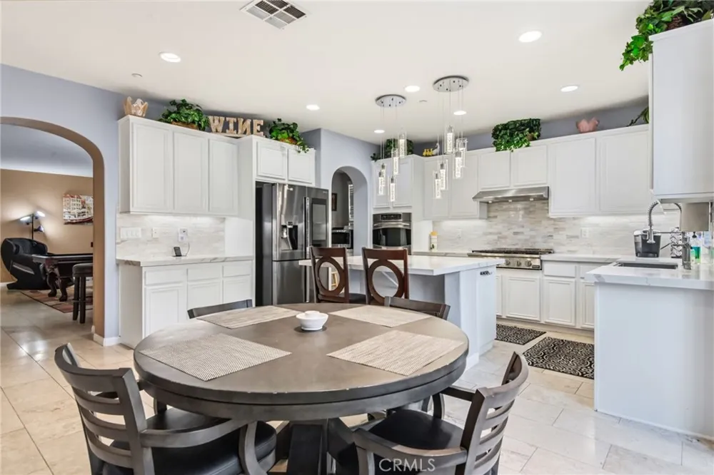 5603 Galasso Fontana, CA 92336