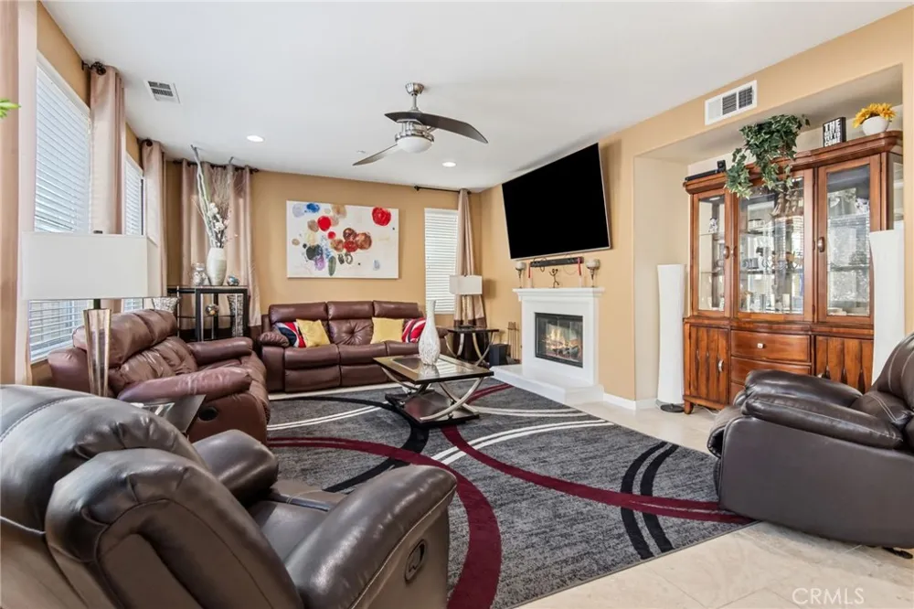 5603 Galasso Fontana, CA 92336