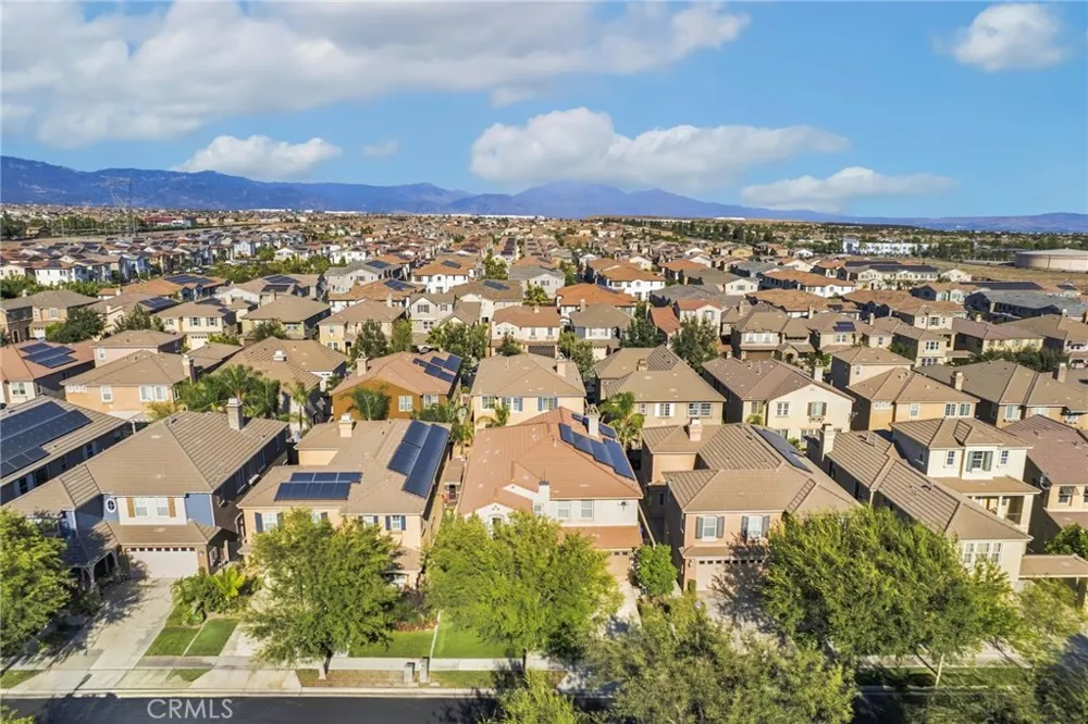 5603 Galasso Fontana, CA 92336