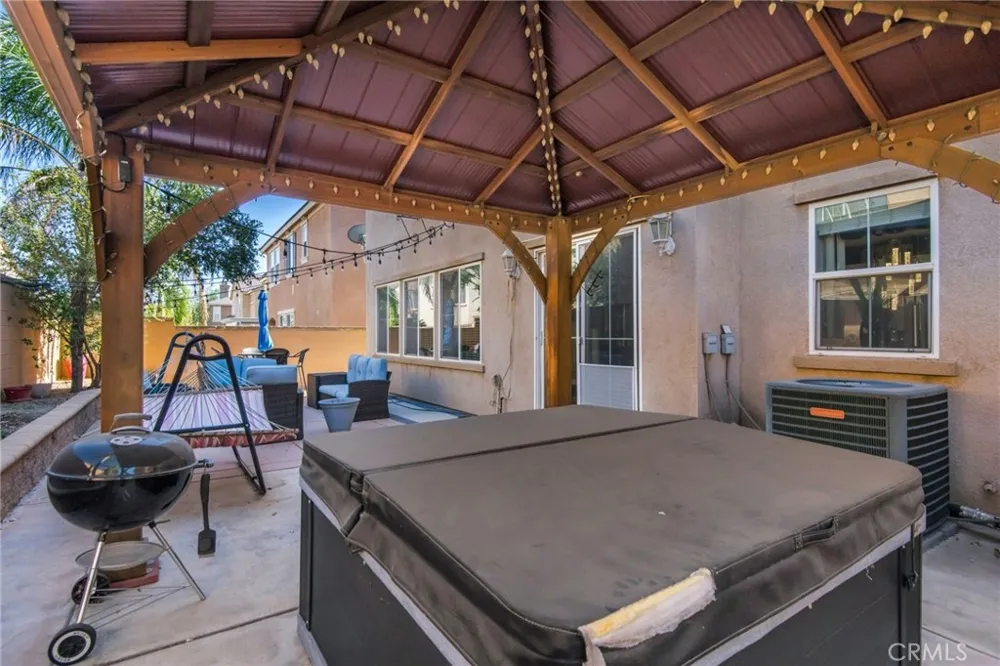 5603 Galasso Fontana, CA 92336
