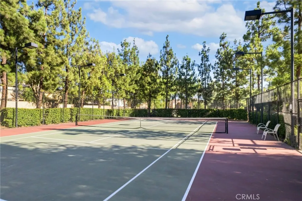 5603 Galasso Fontana, CA 92336