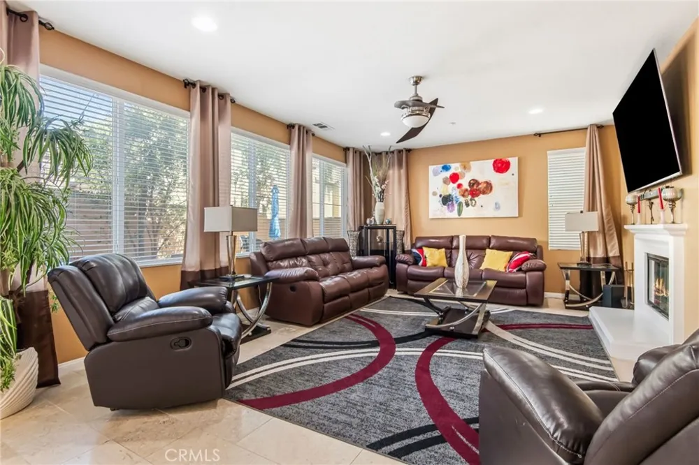 5603 Galasso Fontana, CA 92336