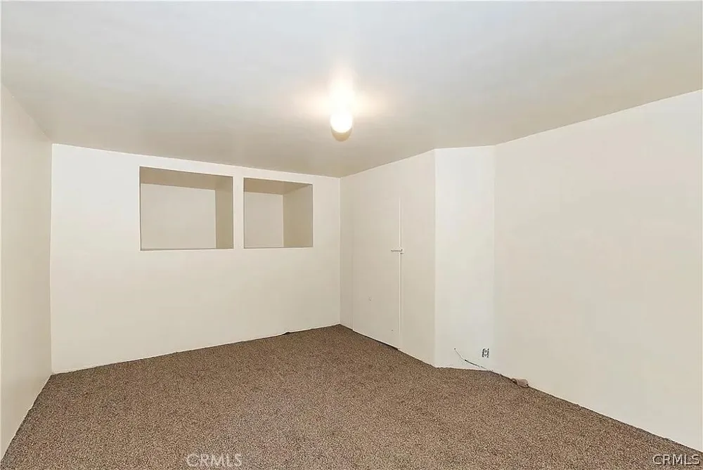 23668 Scenic Crestline, CA 92325