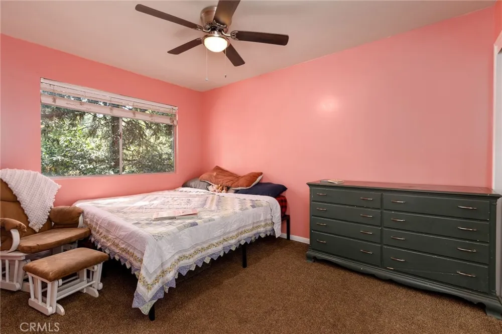 23668 Scenic Crestline, CA 92325