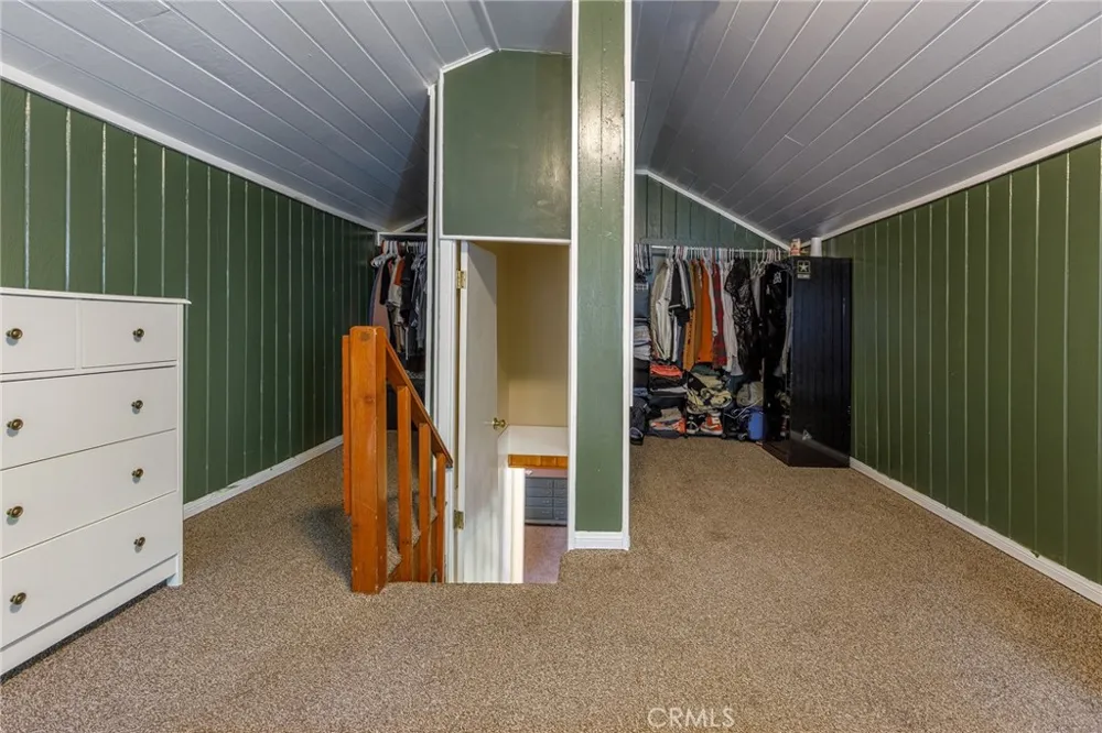 23668 Scenic Crestline, CA 92325