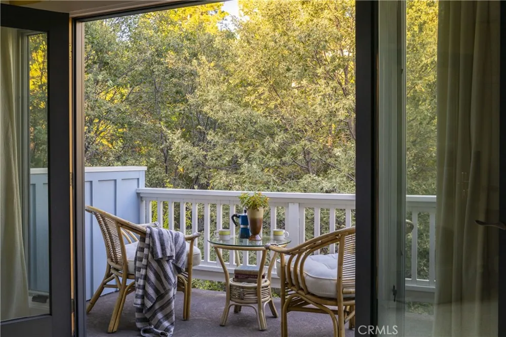 28819 North Shore Lake Arrowhead, CA 92352
