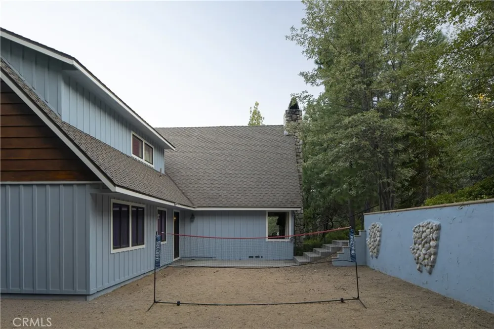 28819 North Shore Lake Arrowhead, CA 92352