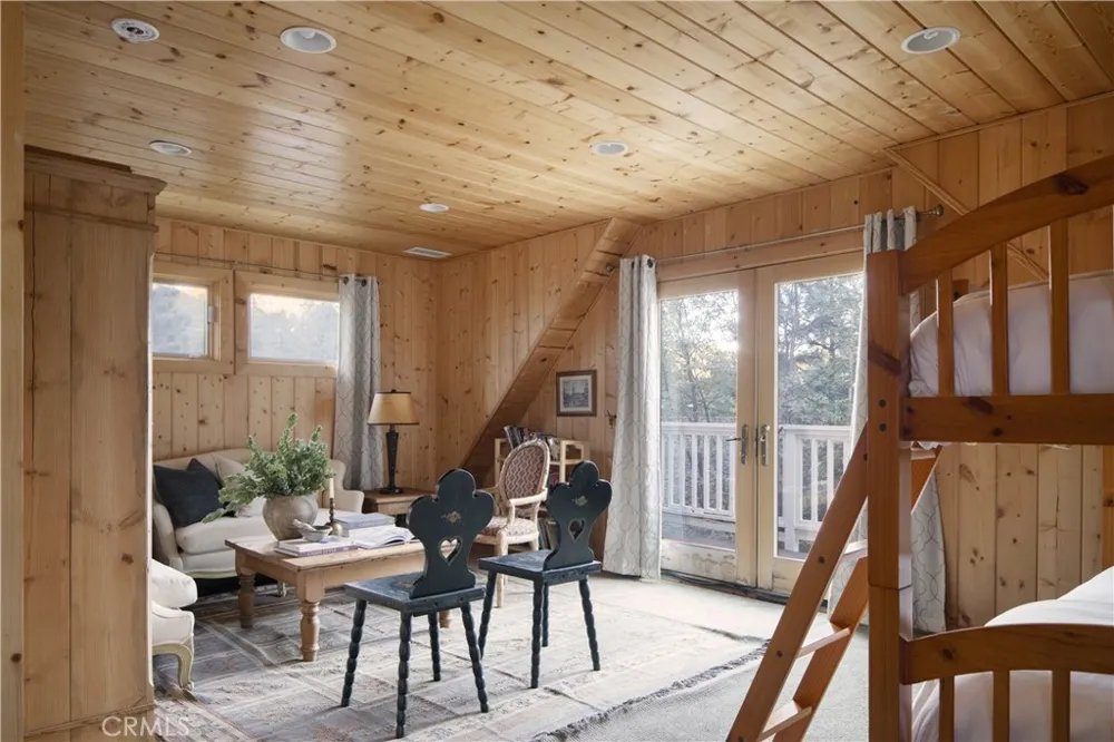 28819 North Shore Lake Arrowhead, CA 92352