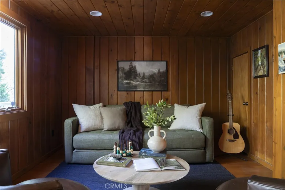 28819 North Shore Lake Arrowhead, CA 92352