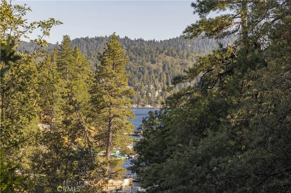 28819 North Shore Lake Arrowhead, CA 92352
