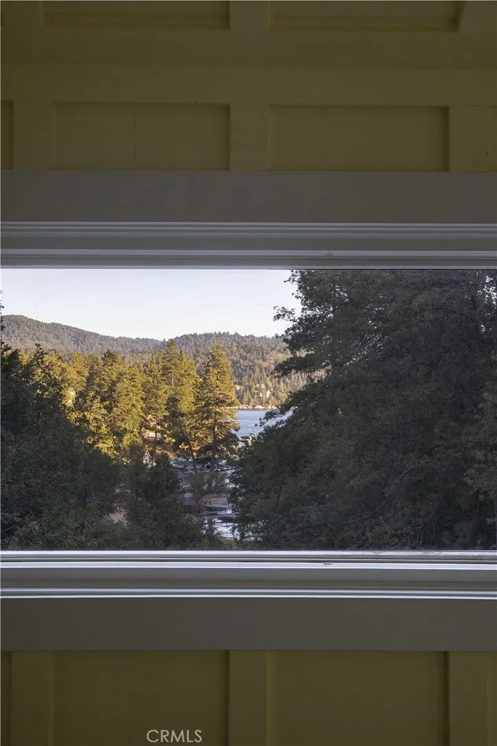28819 North Shore Lake Arrowhead, CA 92352
