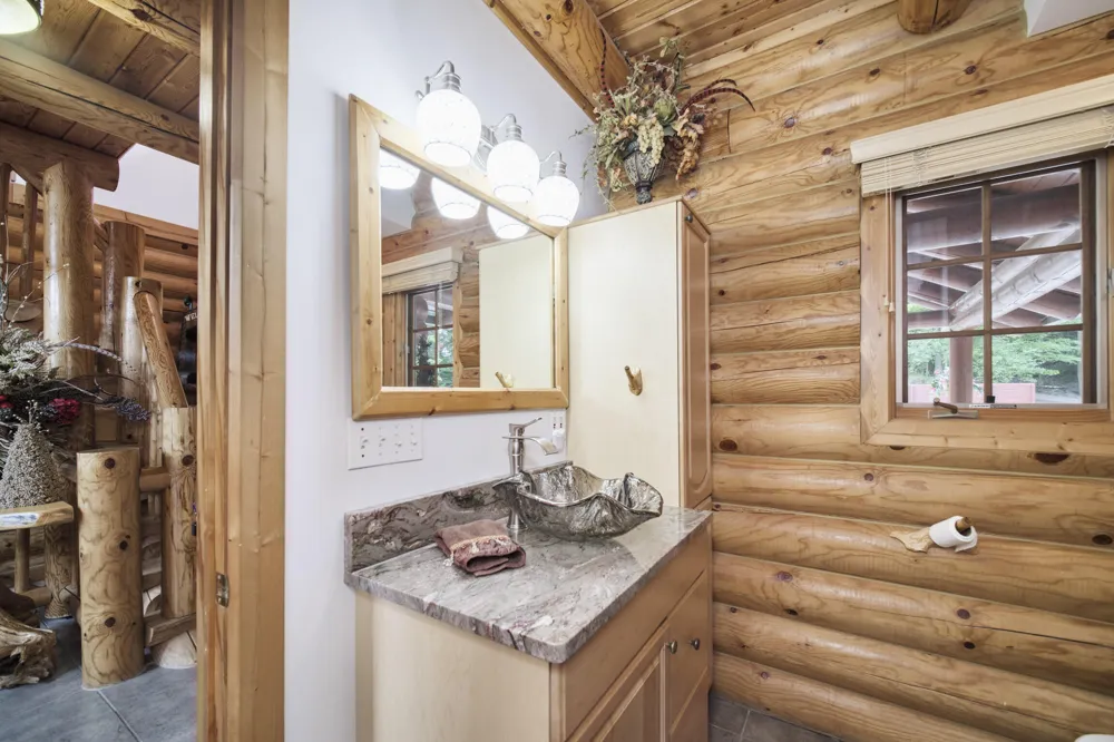 302 E Kott Road Manistee, MI 49660