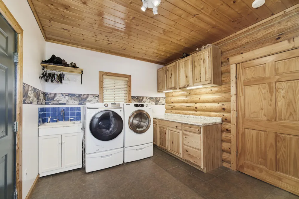 302 E Kott Road Manistee, MI 49660