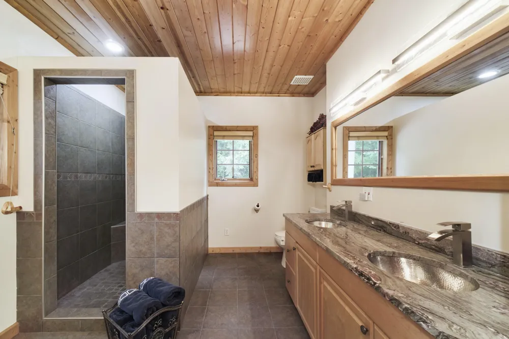 302 E Kott Road Manistee, MI 49660