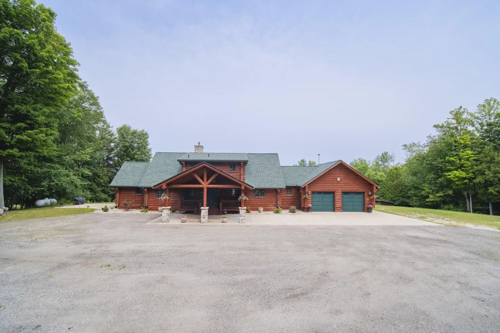 302 E Kott Road Manistee, MI 49660