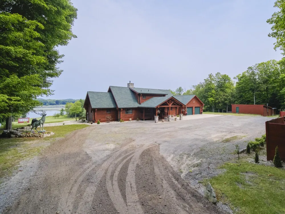 302 E Kott Road Manistee, MI 49660