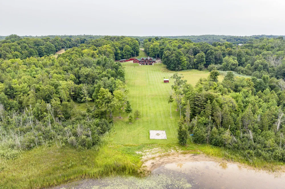 302 E Kott Road Manistee, MI 49660