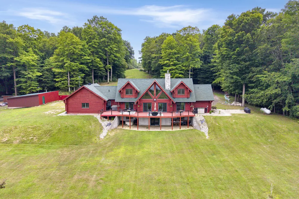 302 E Kott Road Manistee, MI 49660