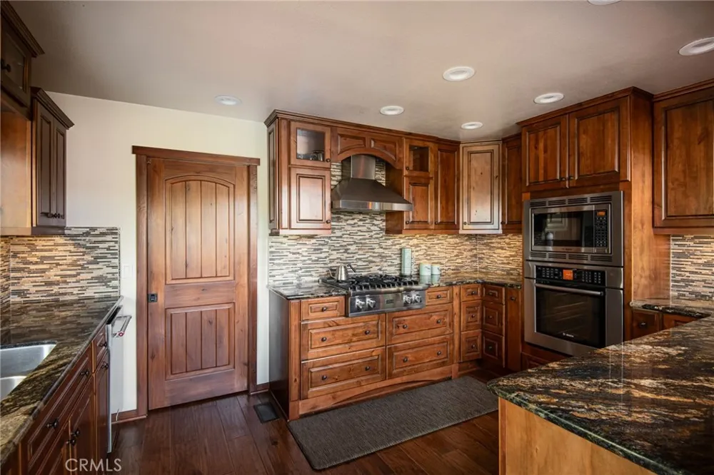 26621 Thunderbird Lake Arrowhead, CA 92352