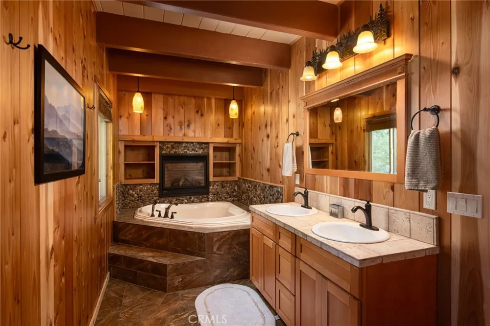 26621 Thunderbird Lake Arrowhead, CA 92352