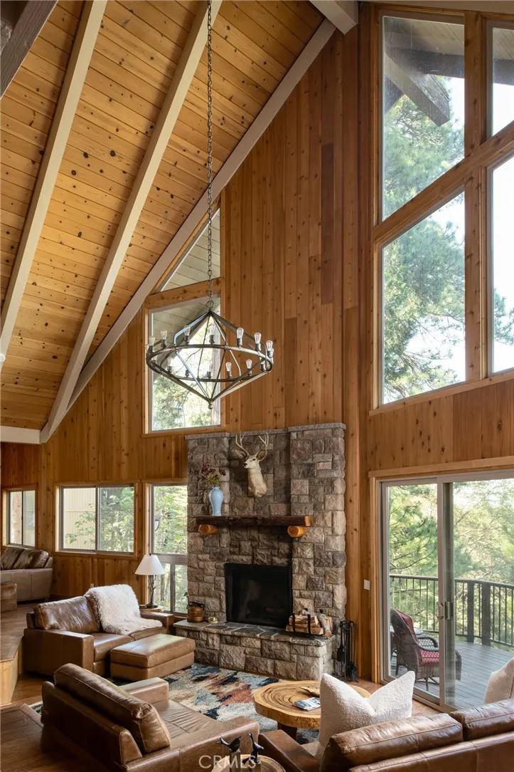 26621 Thunderbird Lake Arrowhead, CA 92352