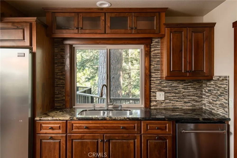 26621 Thunderbird Lake Arrowhead, CA 92352
