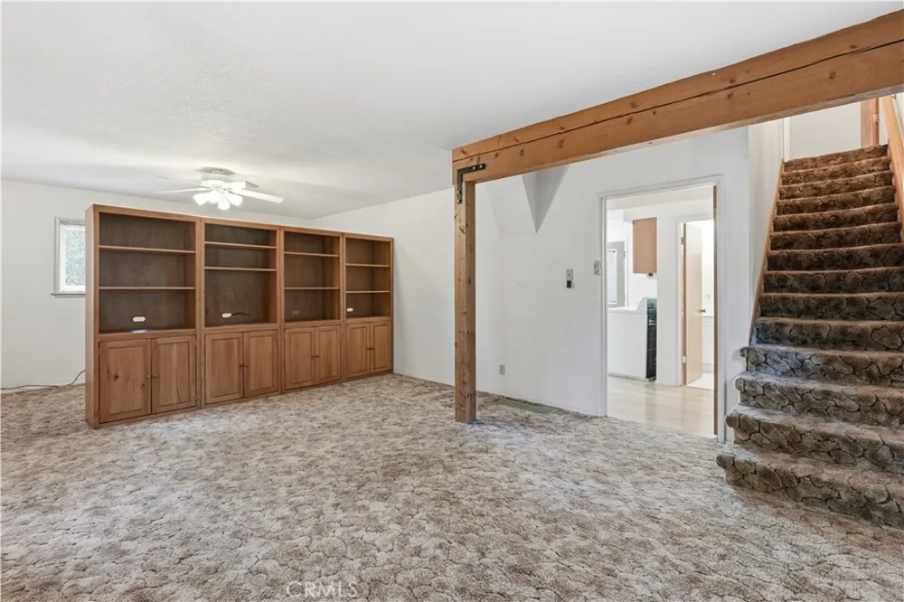 24036 Cresta Crestline, CA 92325