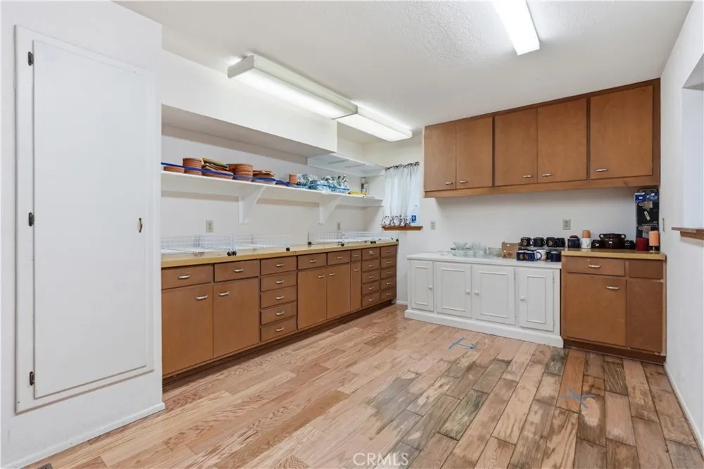 24036 Cresta Crestline, CA 92325