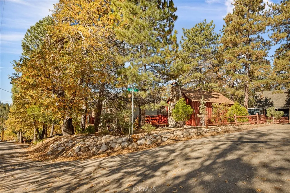 2478 Elko Arrowbear, CA 92382