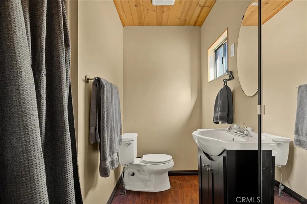 2478 Elko Arrowbear, CA 92382