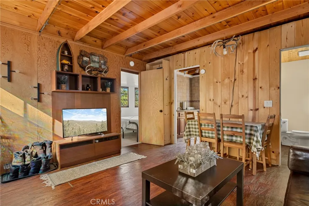 2478 Elko Arrowbear, CA 92382