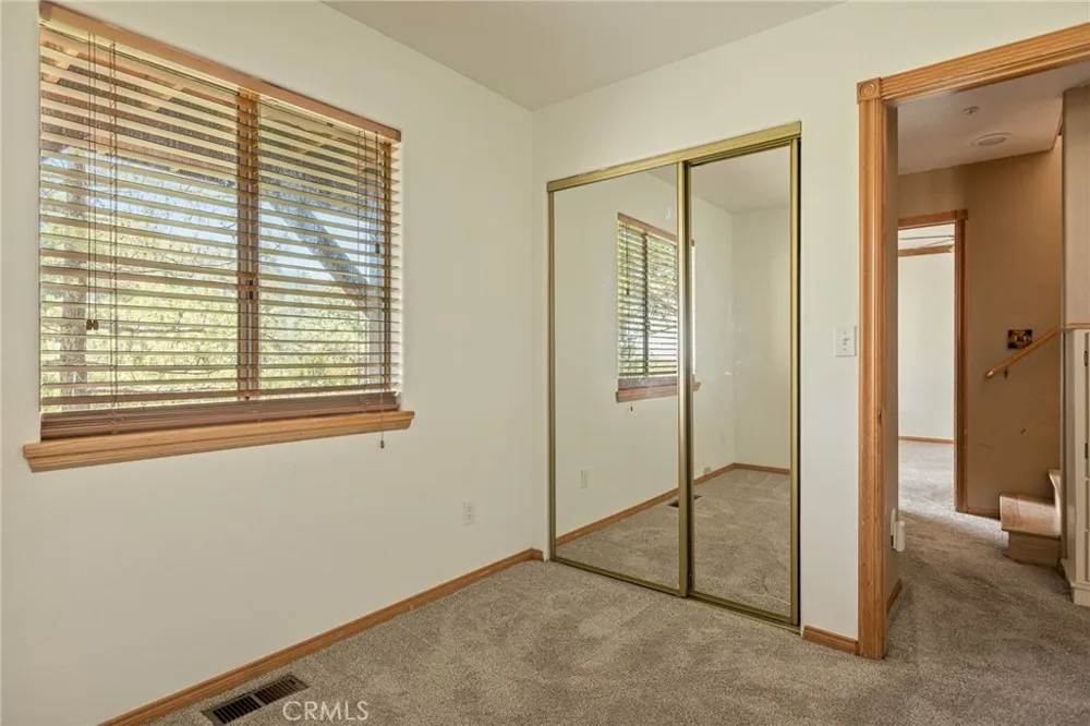 1208 Aleutian Lake Arrowhead, CA 92352