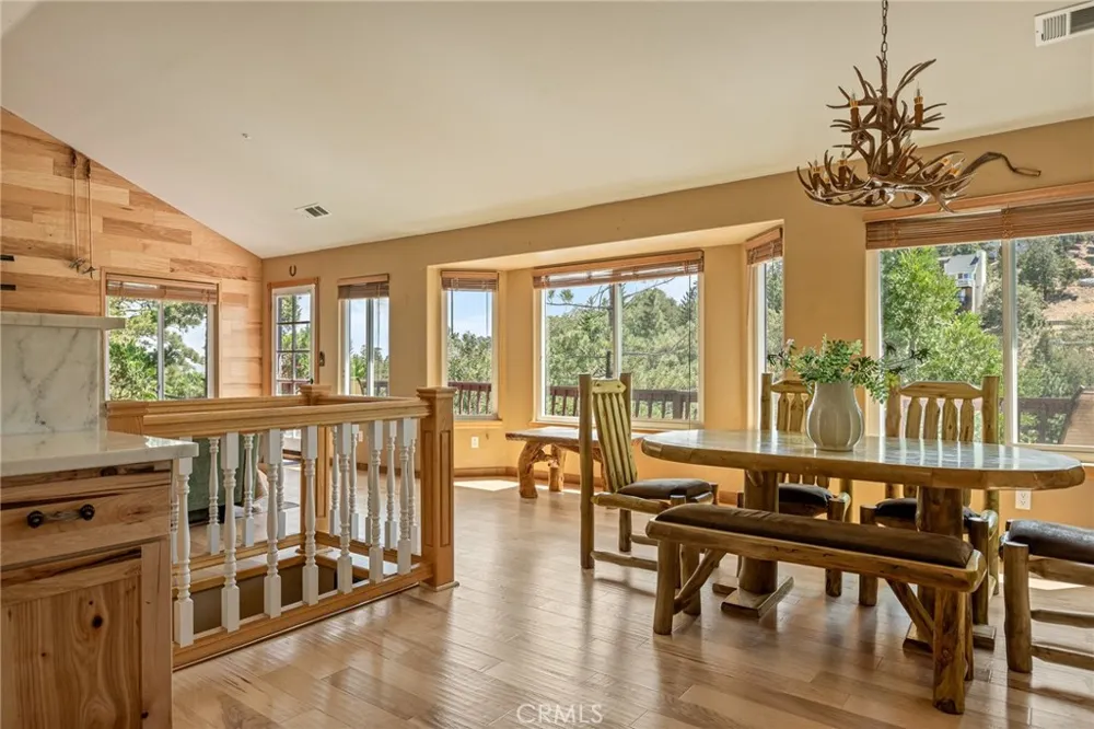 1208 Aleutian Lake Arrowhead, CA 92352