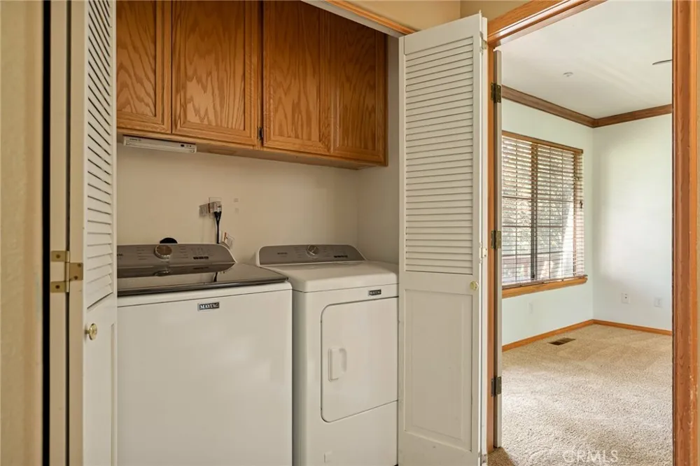 1208 Aleutian Lake Arrowhead, CA 92352