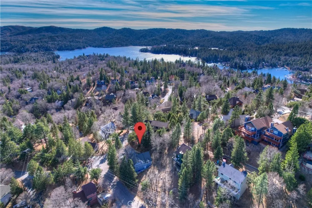 27832 St Bernard Lake Arrowhead, CA 92352