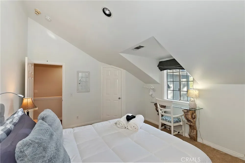 27832 St Bernard Lake Arrowhead, CA 92352